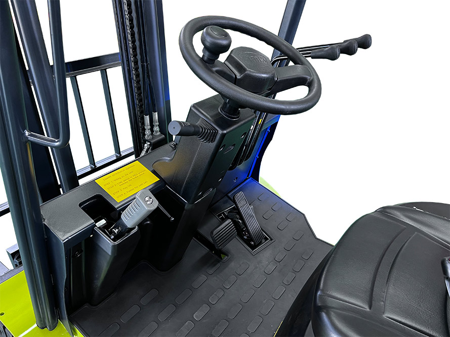 Elektrikli Forklift L30XE (CLARK Raider Serisi)