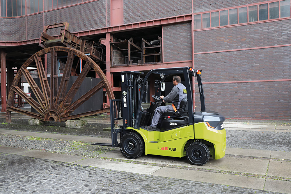 Elektrikli Forklift L30XE (CLARK Raider Serisi)