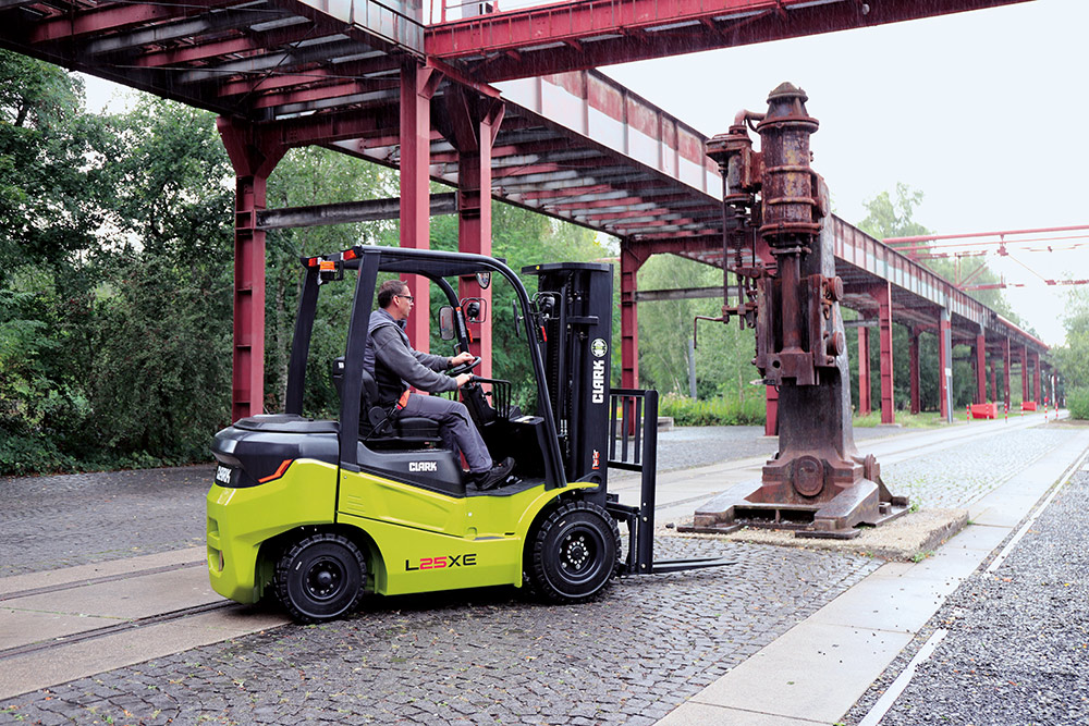 Elektrikli Forklift L30XE (CLARK Raider Serisi)